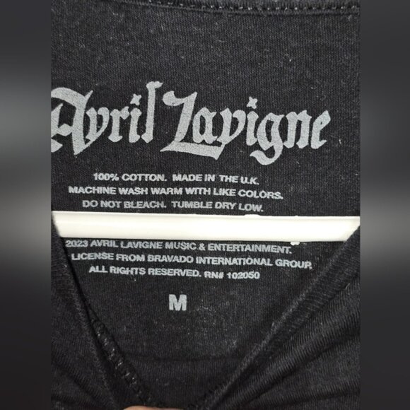 Avril Lavigne Bite Me Tour European Date Black Tee Shirt Size M - Picture 2 of 4